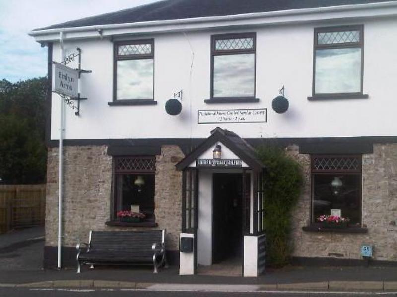 Emlyn Arms, Llanarthne •