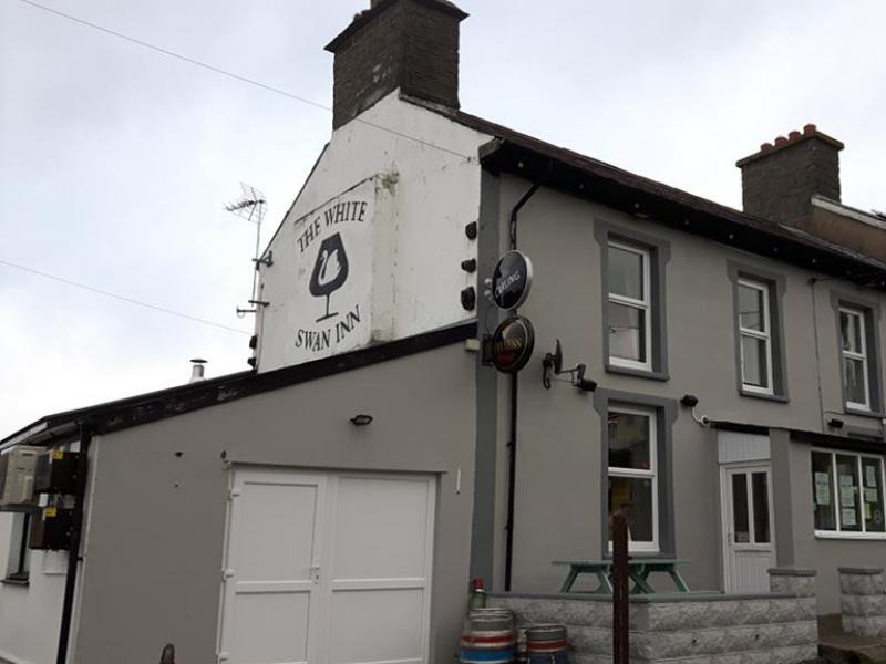 White Swan Inn, Llanon •