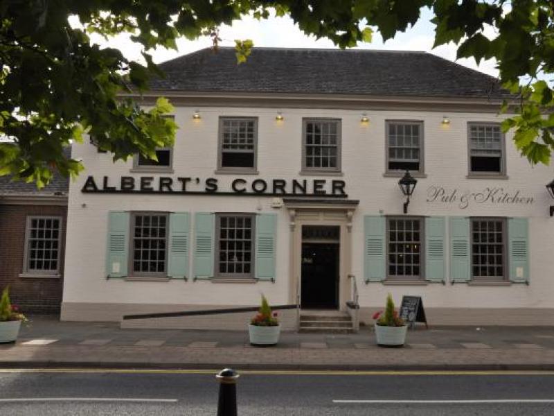 Albert's Corner, Crewe