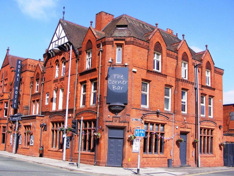 Corner Bar, Crewe •