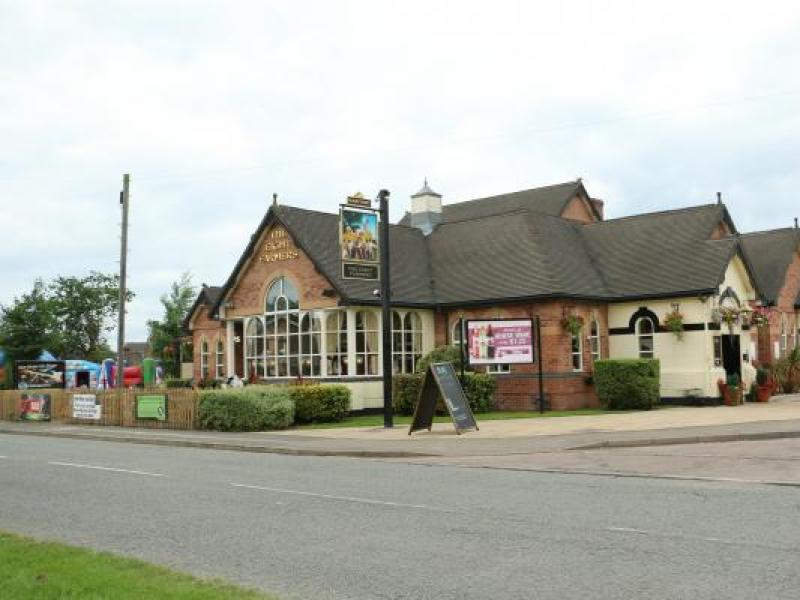 Eight Farmers, Crewe •