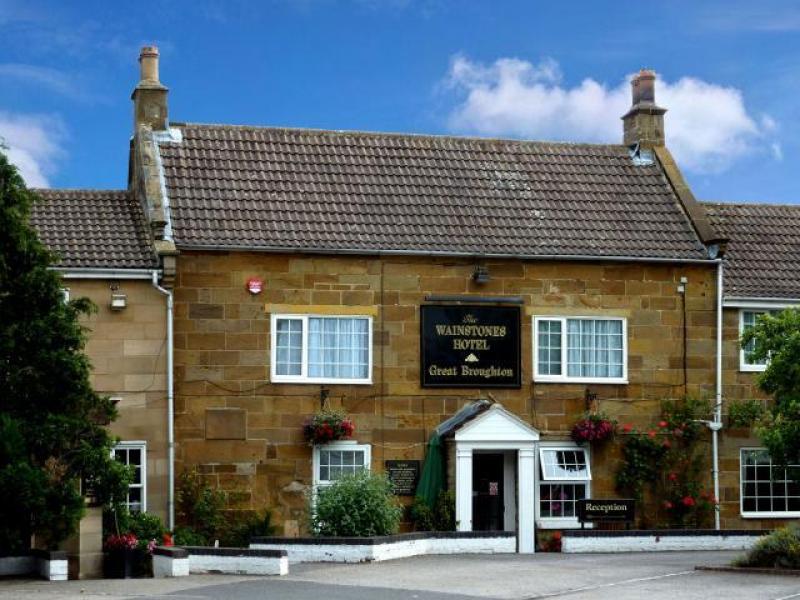 Wainstones Hotel, Great Broughton •