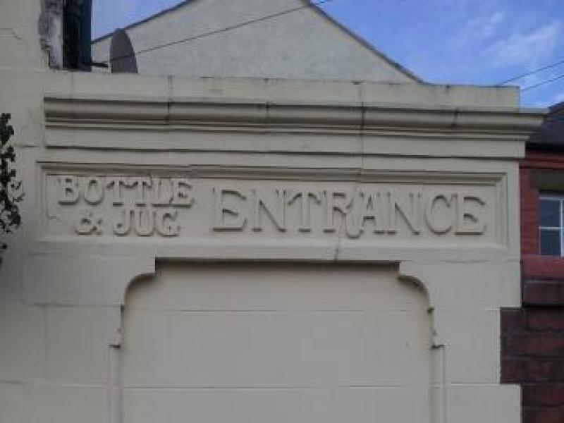 Bowling Green, Wrexham