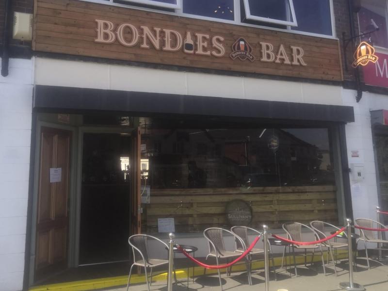 Bondies Bar, Ellesmere Port