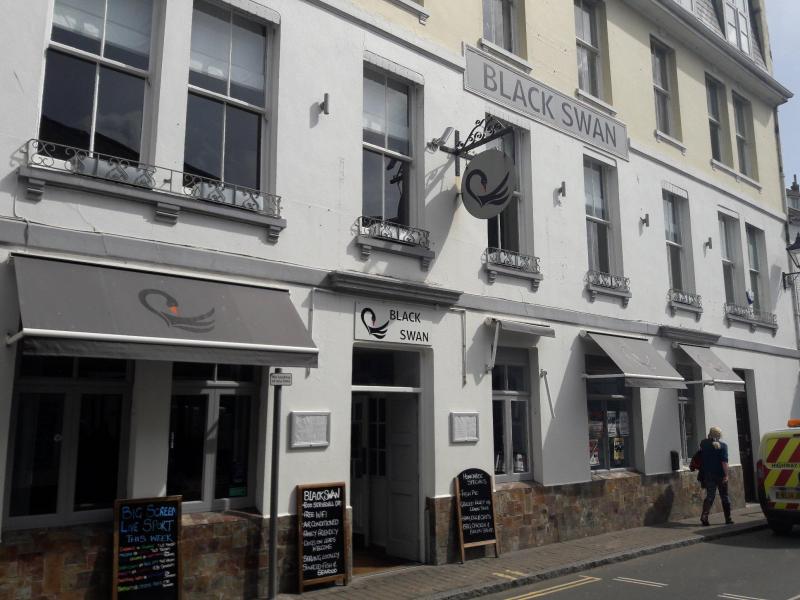 Black Swan Inn, Looe