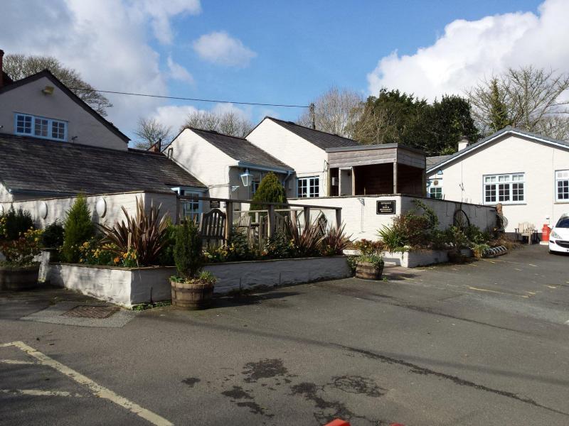 Punchbowl & Ladle, Penelewey •