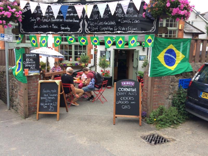 Bar 35, Bude