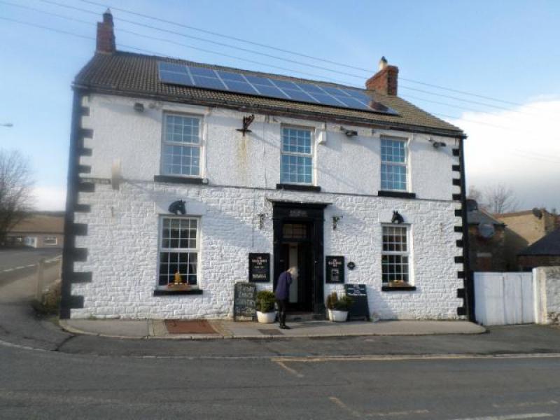 Black Horse, Waterhouses