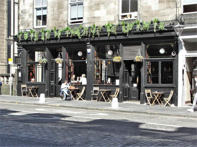 IV Bar, Edinburgh •