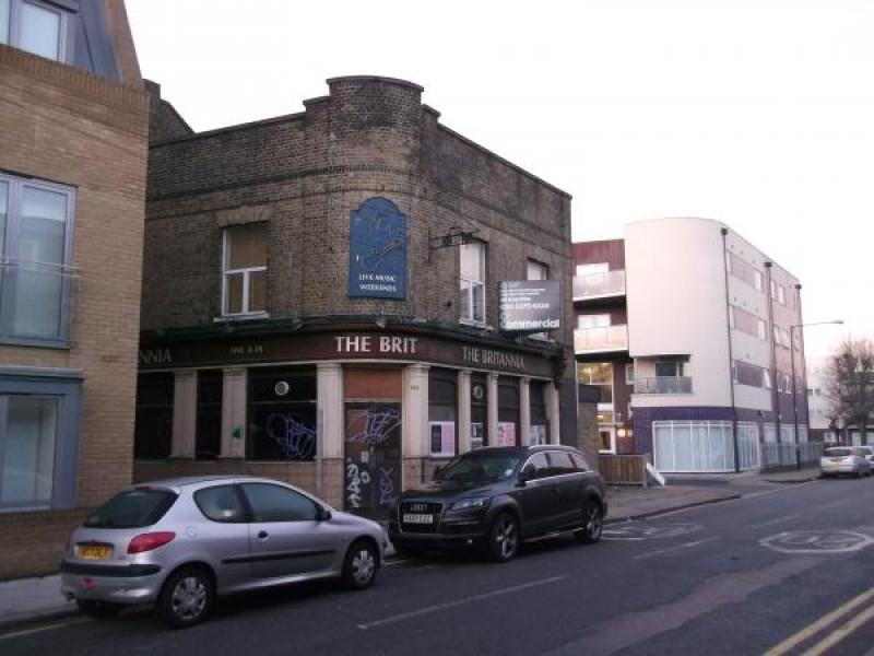 Britannia, Bow •