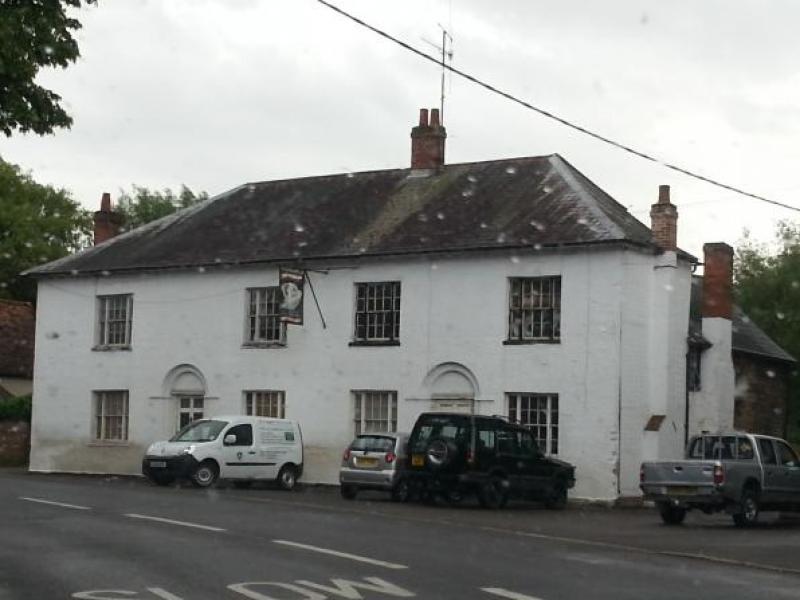 Swan, Sible Hedingham •