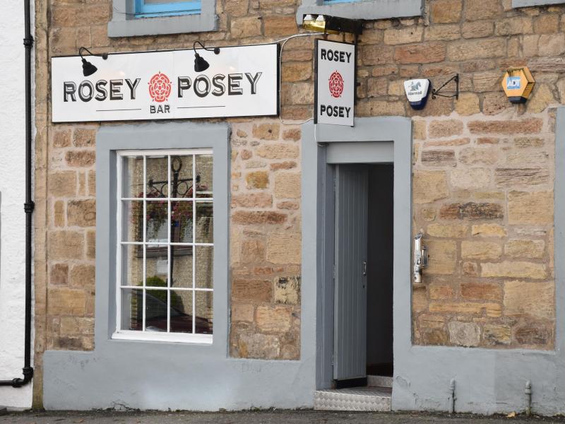 Rosey Posey Bar, Linlithgow •