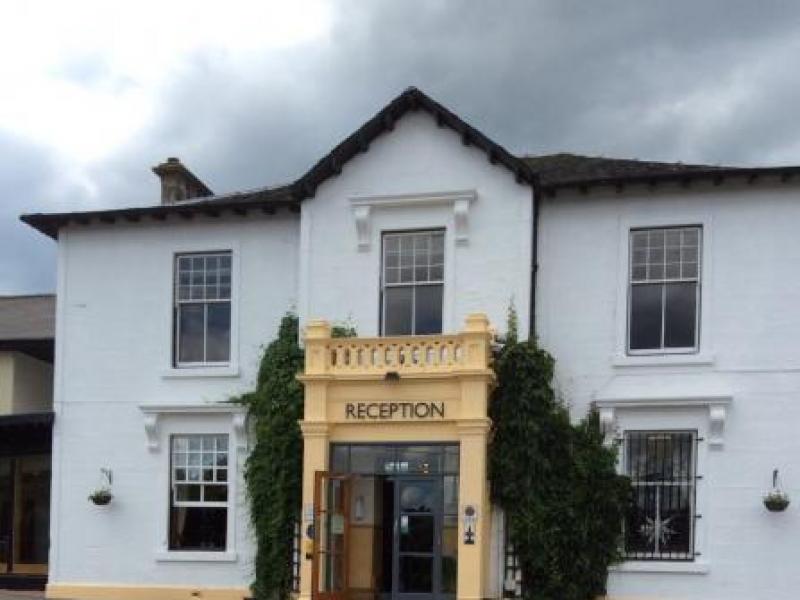 Castlecary House Hotel, Castlecary •