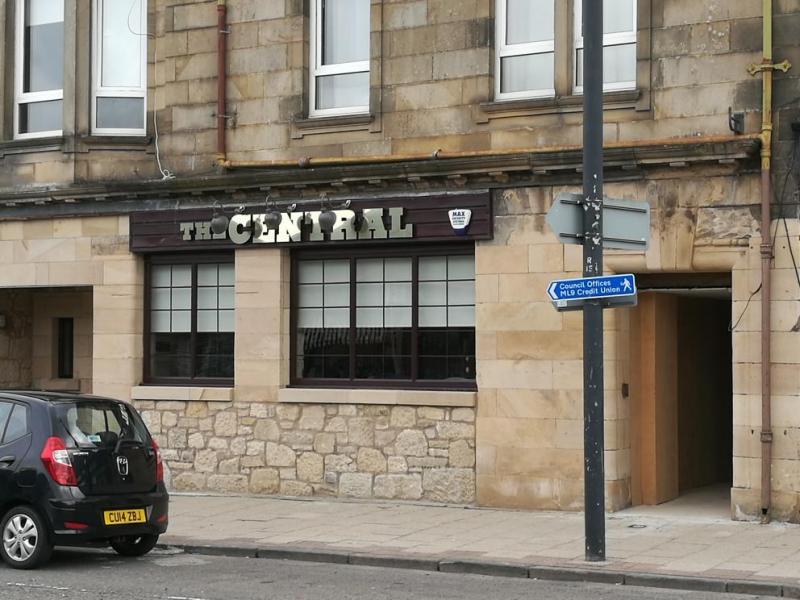 Central Bar, Larkhall