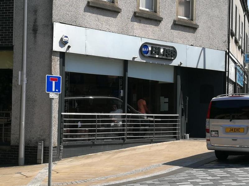 Bar Bliss, Kirkintilloch