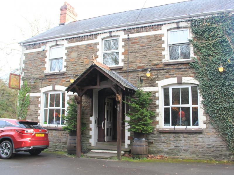 Boars Head, Tyla Garw