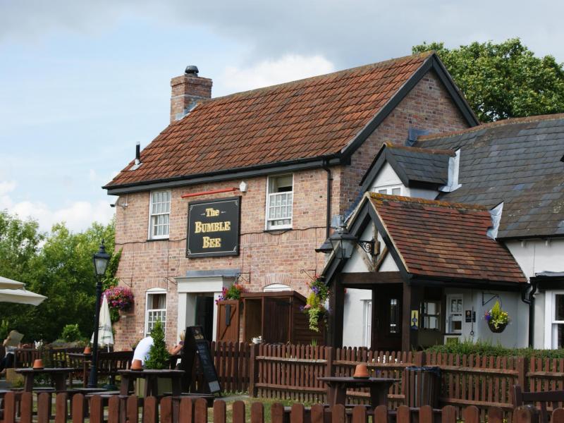 Bumble Bee, Quedgeley