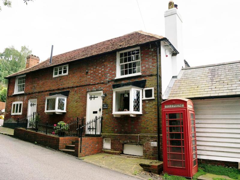 Rock & Fountain, Chelsfield •