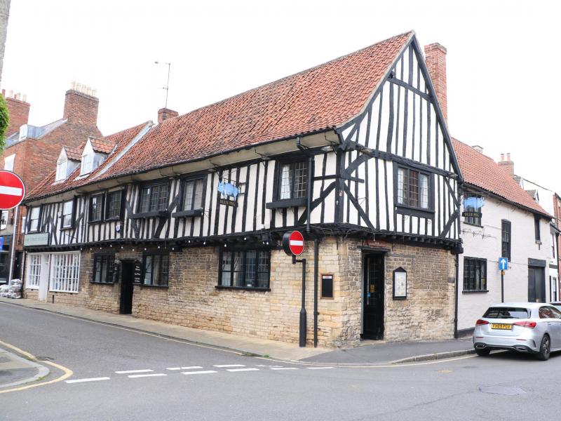 Blue Pig, Grantham