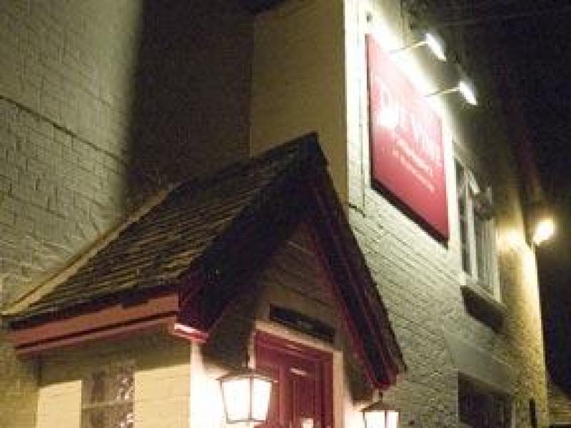 Vine, Hannington •