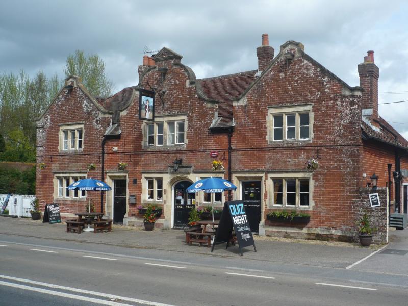 Bat & Ball, Breamore