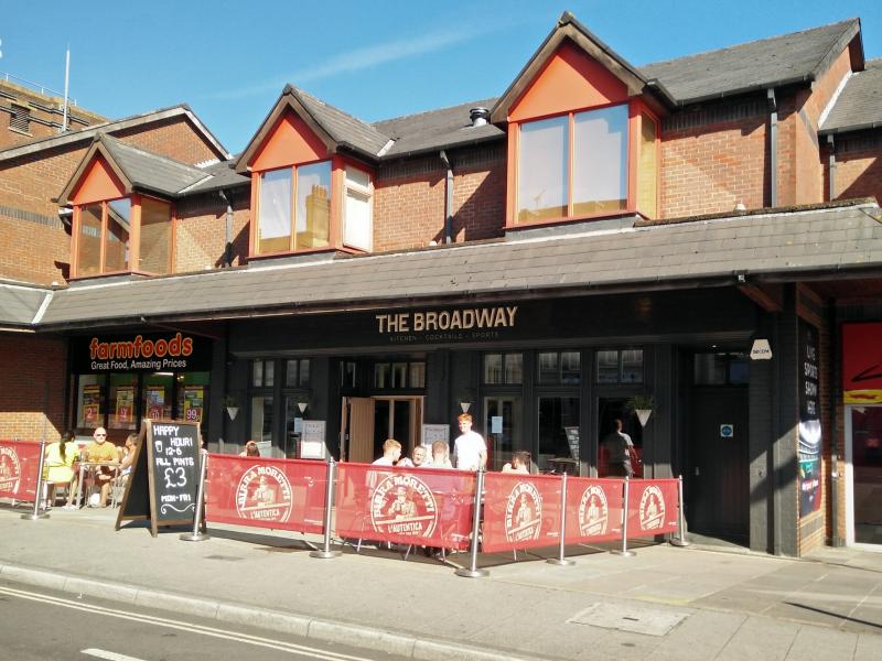 Broadway, Southampton