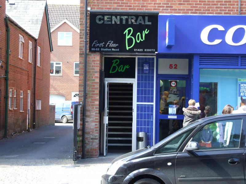 Central Bar, New Milton