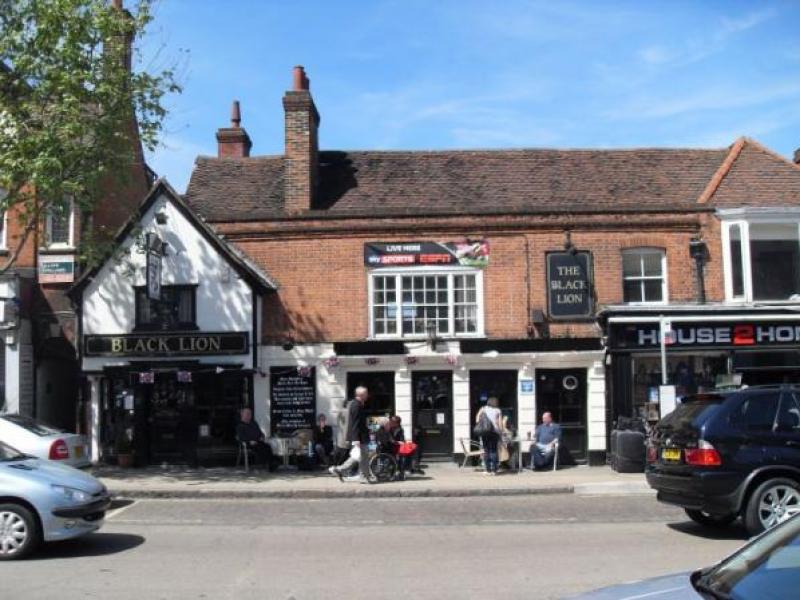 Black Lion, Epping