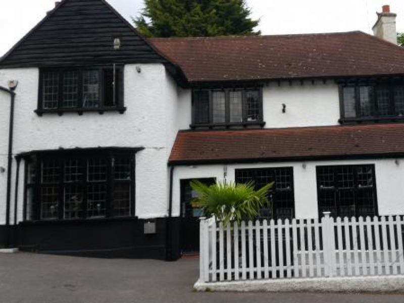 Fifteen York Hill, Loughton •