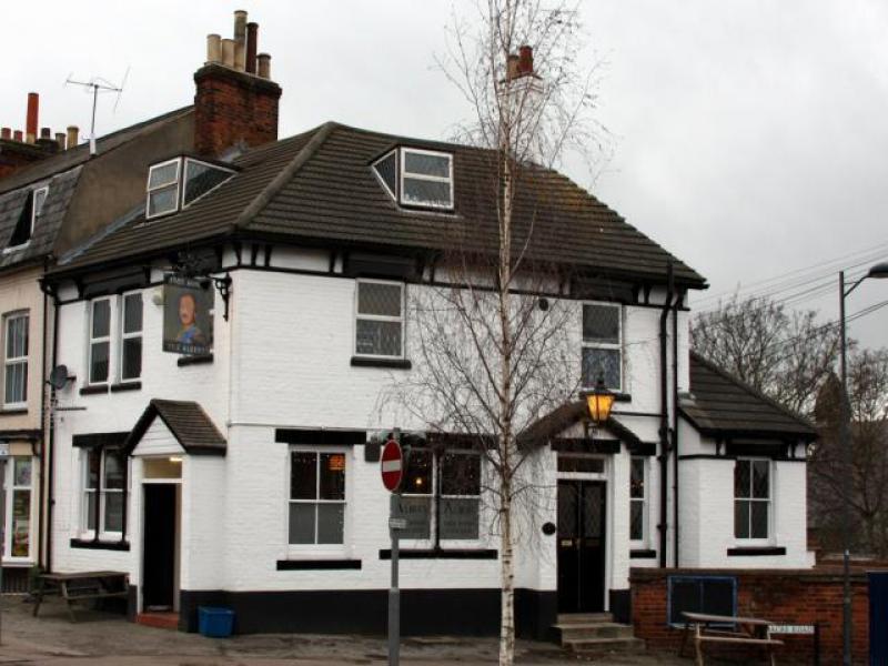 Albert, Hitchin