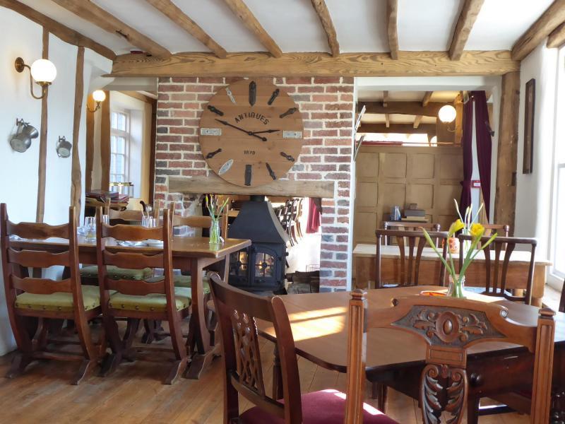 Horse & Cart Inn, Peasmarsh •