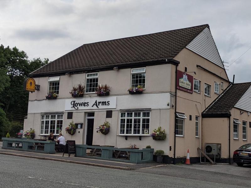 Lowes Arms, Denton •