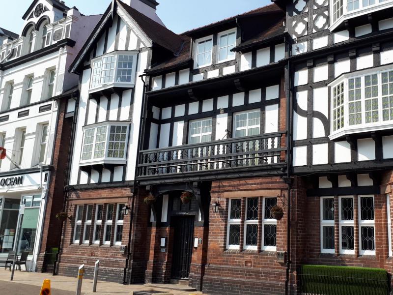 British Hotel, Douglas