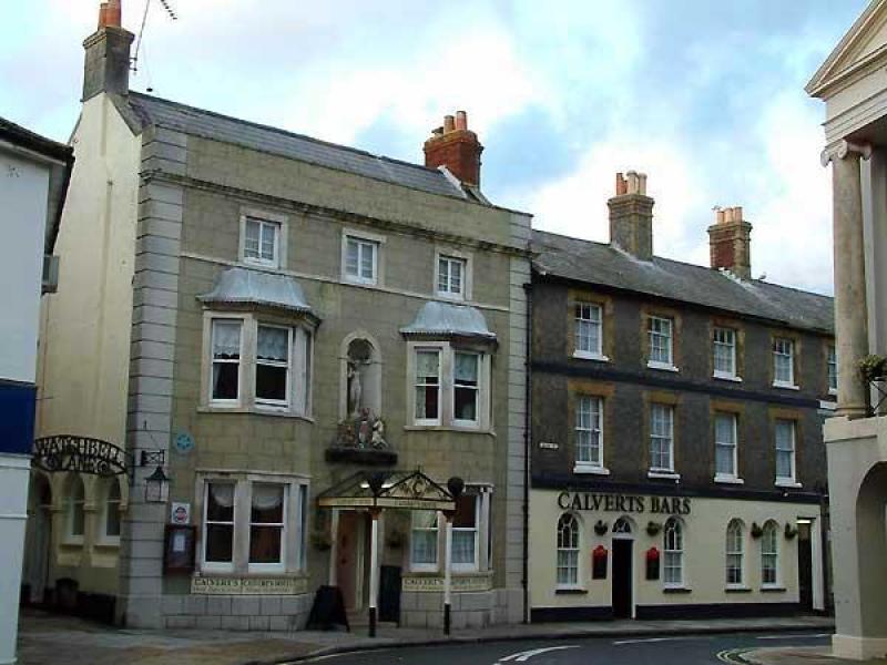 Calverts Hotel, Newport