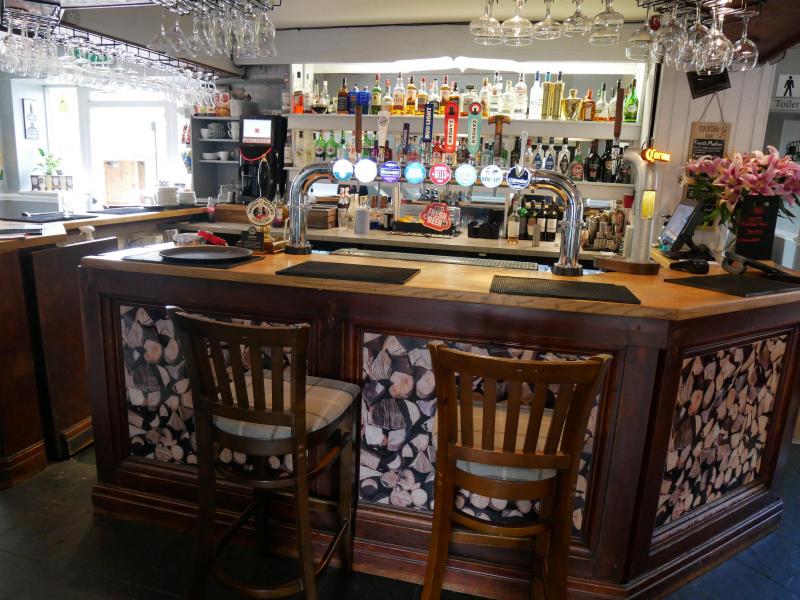 Hinds Head, Charnock Richard •