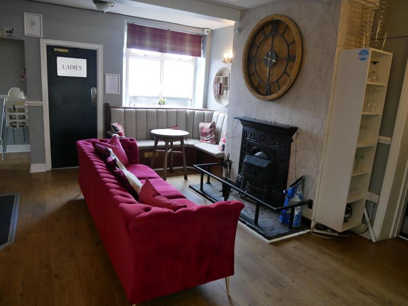 Hinds Head, Charnock Richard •