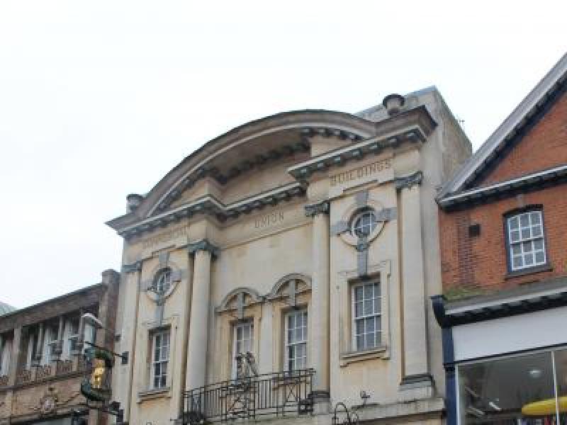 Bruxelles, Leicester