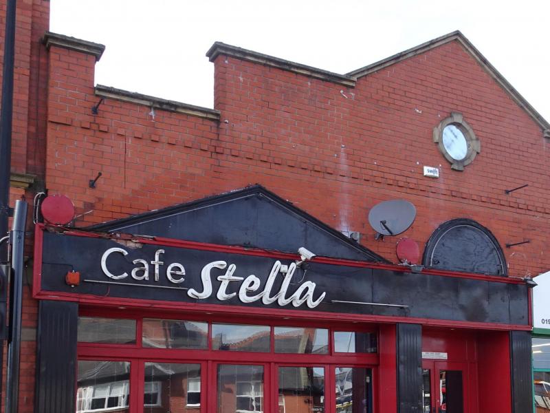 Cafe Stella, Leigh
