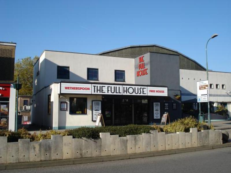 Full House, Hemel Hempstead •