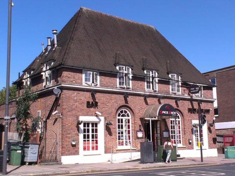 Spice Rack Lounge, Stanmore •