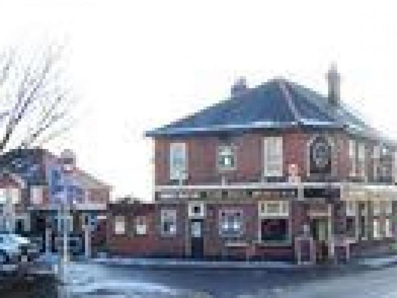 Bell Sports Bar, Strood •