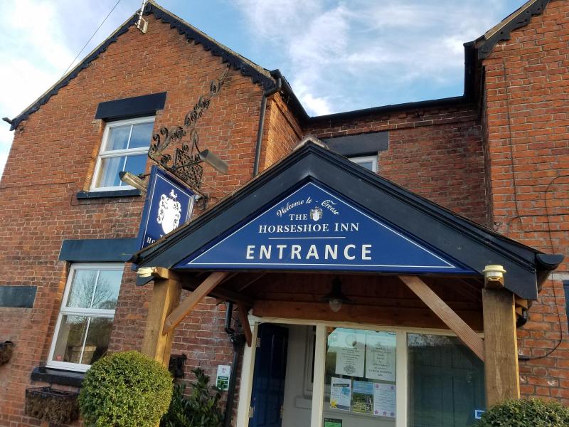 Horseshoe Inn, Arddleen •