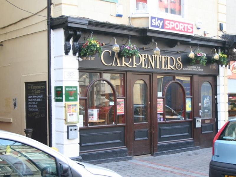 Carpenters, Newport