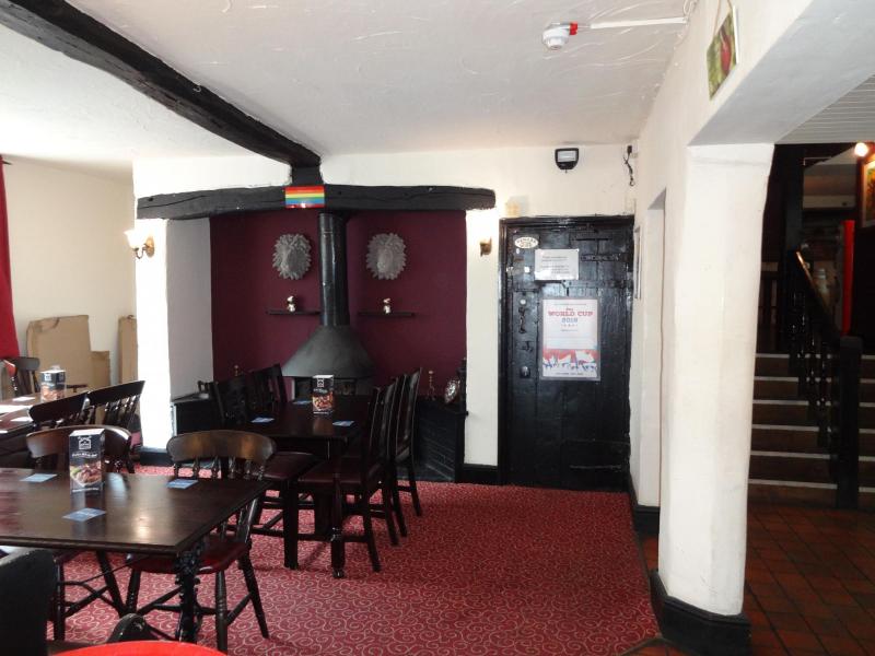 Three Wheatsheaves, Nottingham •