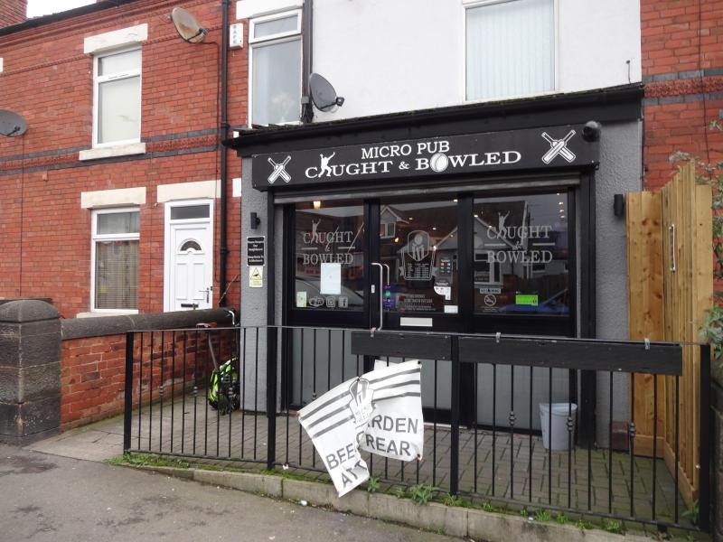 Caught & Bowled, Giltbrook