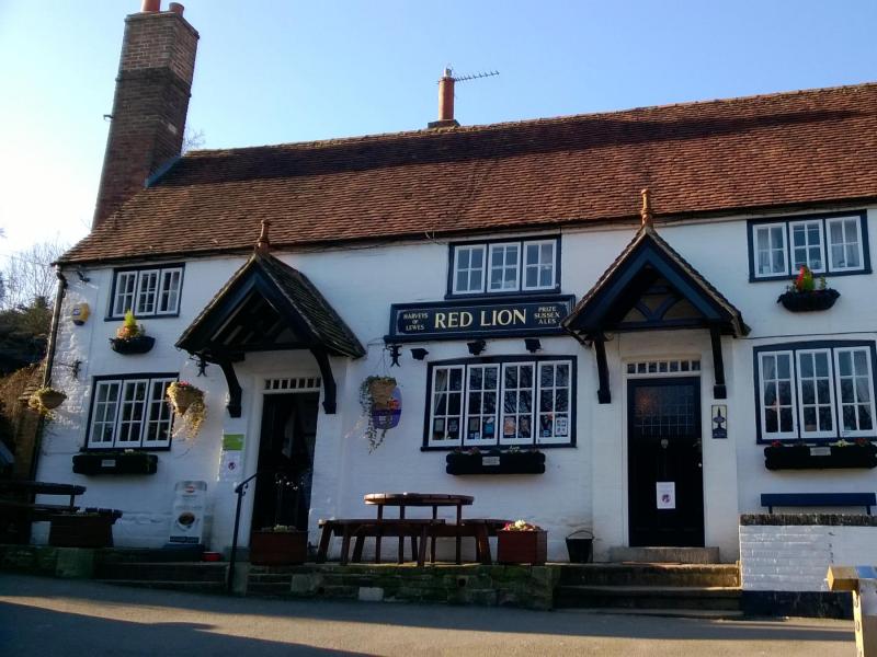 Red Lion, Turners Hill •