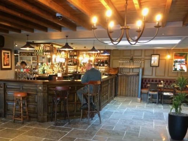 Bridge Hotel, Chertsey •