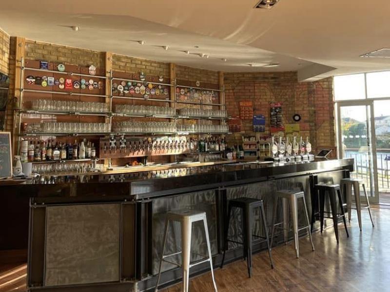 Last Hop, StainesuponThames •