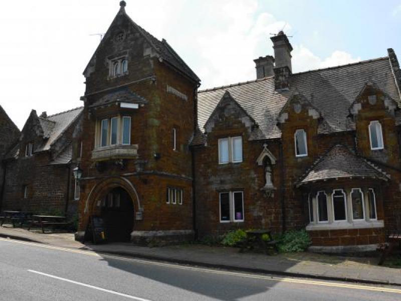 Bell Inn, Finedon