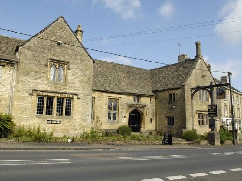 Shaven Crown, ShiptonunderWychwood • Shaven Crown, ShiptonunderWychwood •